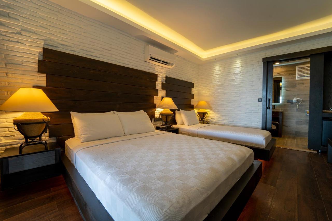 Manaspark Deluxe Hotel 올루데니스 외부 사진