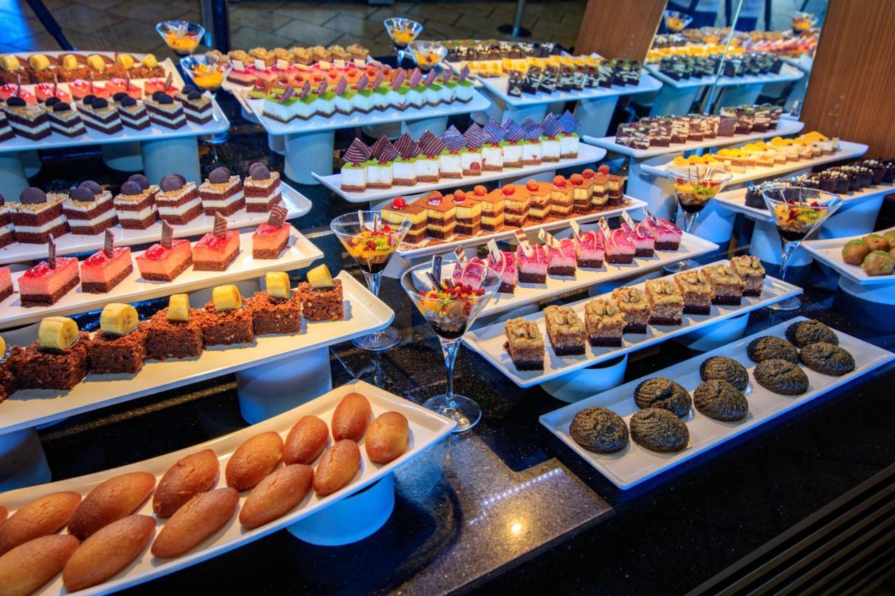 Manaspark Deluxe Hotel 올루데니스 외부 사진