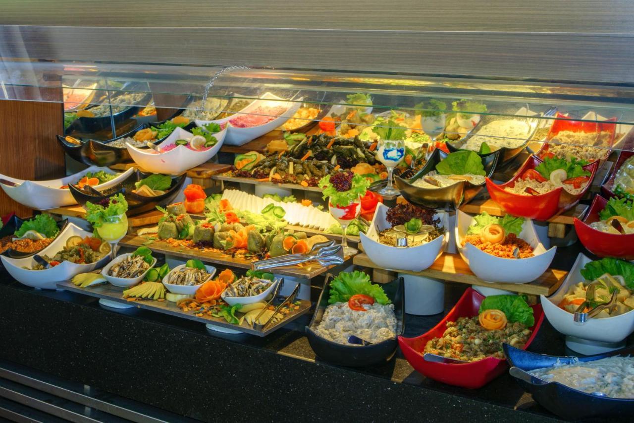 Manaspark Deluxe Hotel 올루데니스 외부 사진