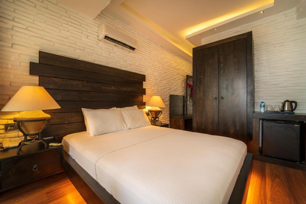 Manaspark Deluxe Hotel 올루데니스 외부 사진