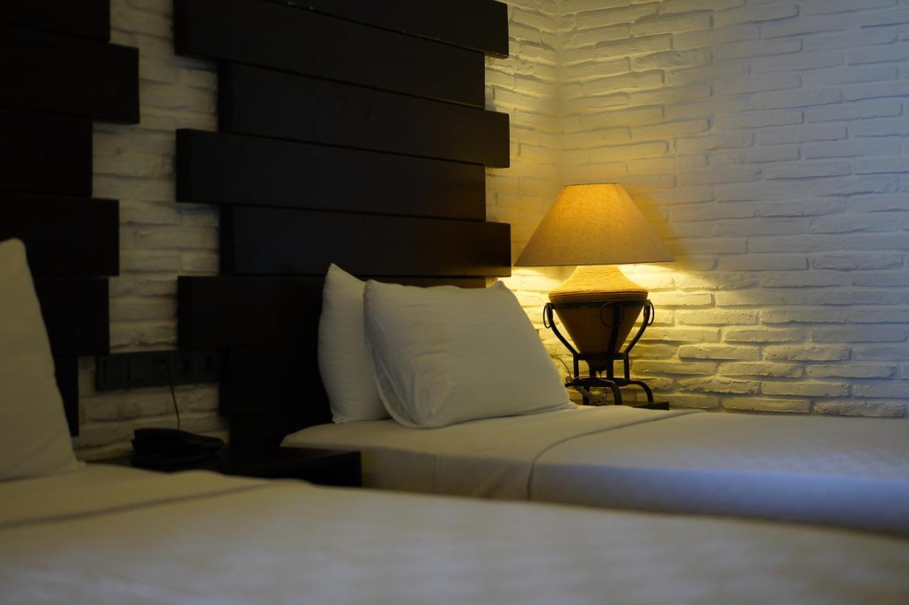 Manaspark Deluxe Hotel 올루데니스 외부 사진
